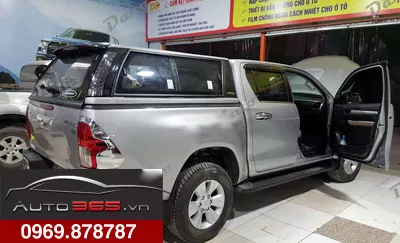 Nap Thung Ban Tai Toyota Hilux Cao Cap Chinh Hang.jpg